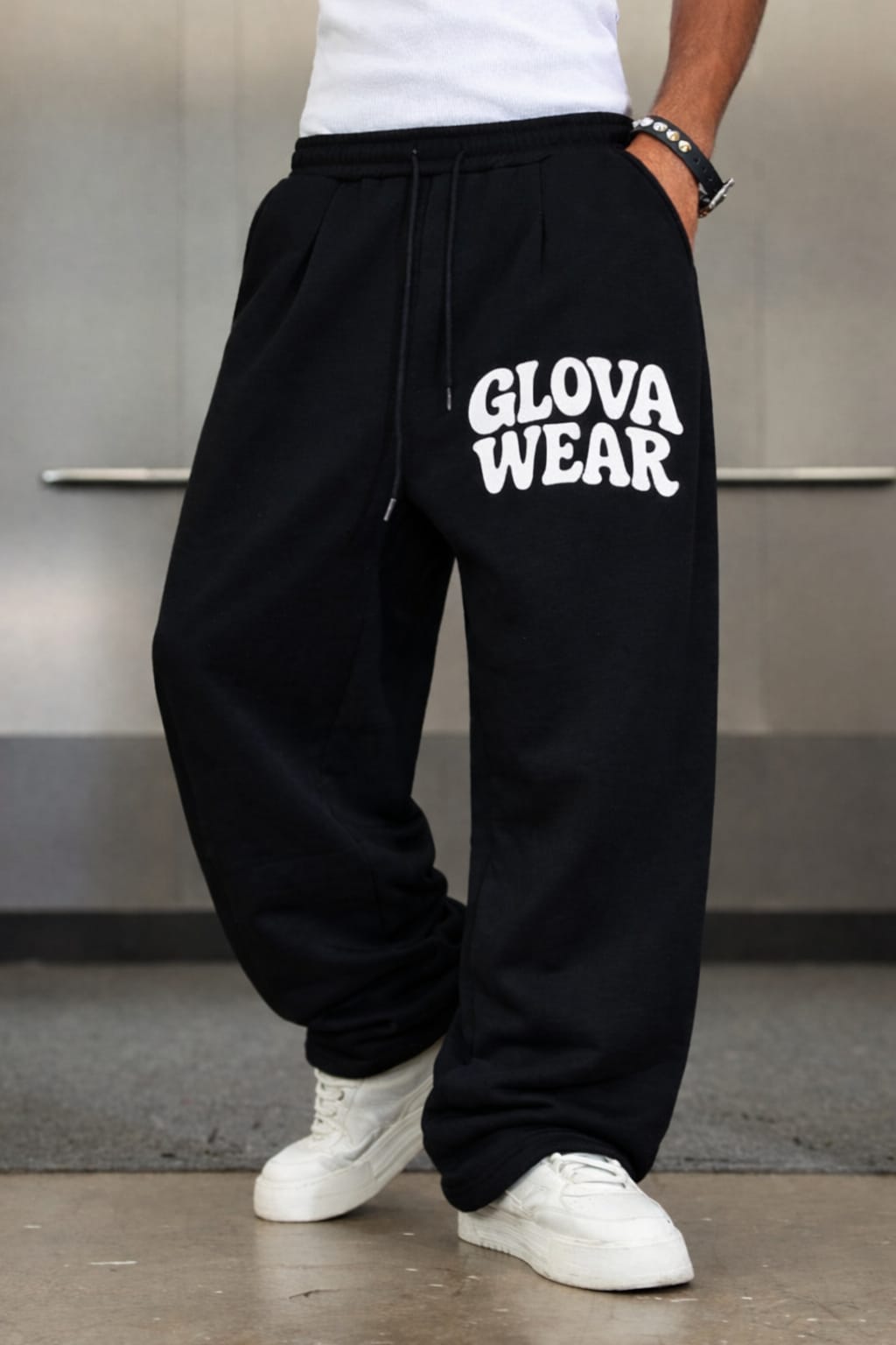SWEATPANTS