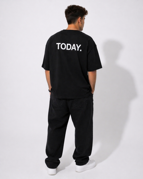 BLACK T-SHIRT